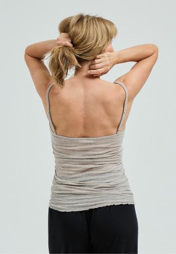 Топ на бретельках