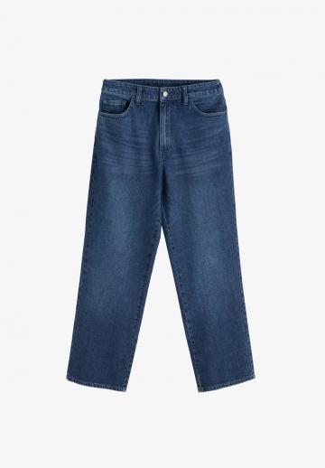 Прямые джинсы