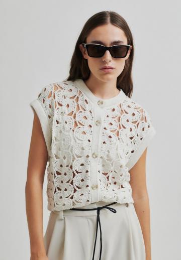 Вязаная кофта