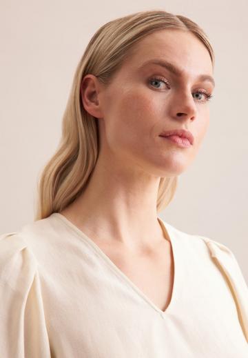 Атласная блузка