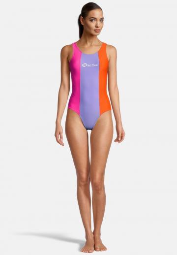 Слитный купальник