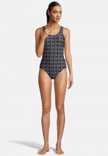 Слитный купальник