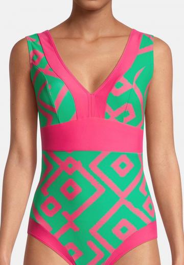 Слитный купальник