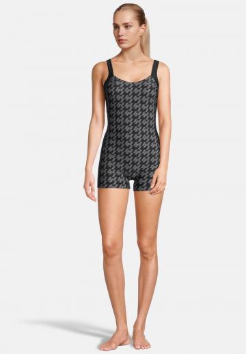 Слитный купальник