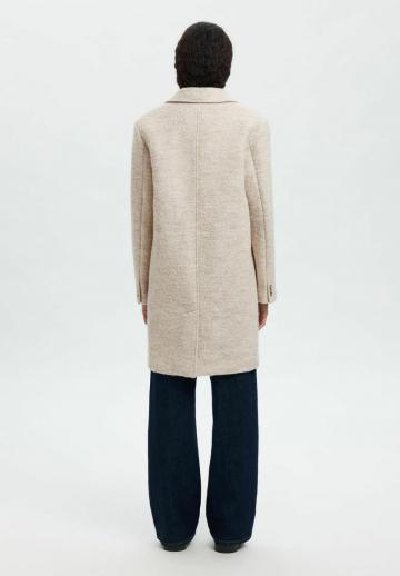 Шерстяное пальто