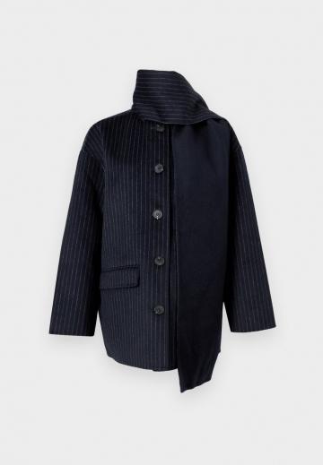 Короткое пальто