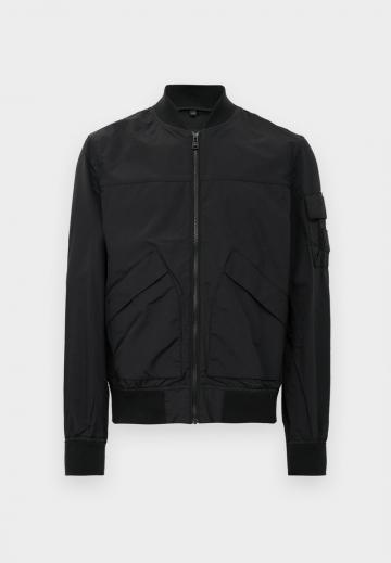 Куртка бомбер