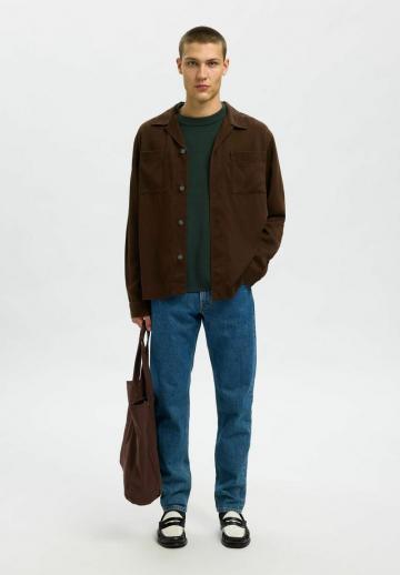 Прямые джинсы