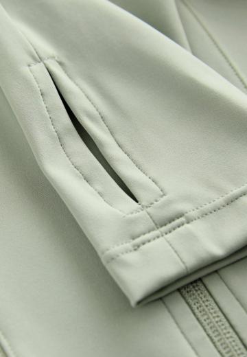 Спортивная куртка