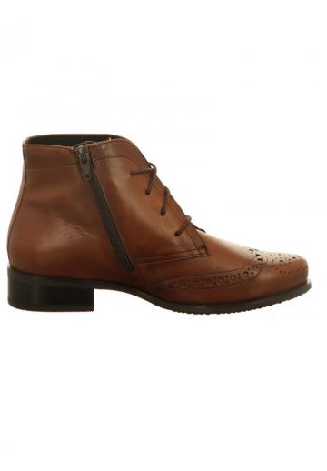 Ботинки на шнуровке