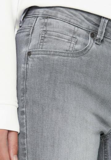 Джинсы
