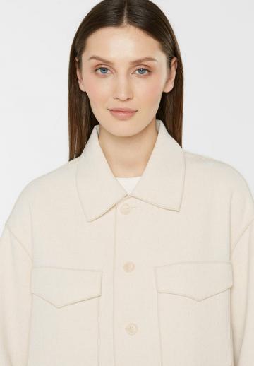 Шерстяное пальто