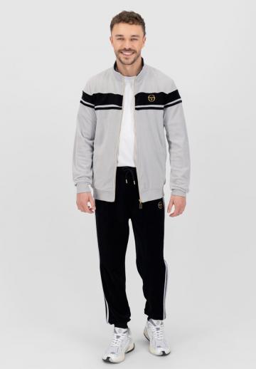 Спортивная куртка