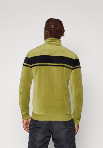 Спортивная куртка