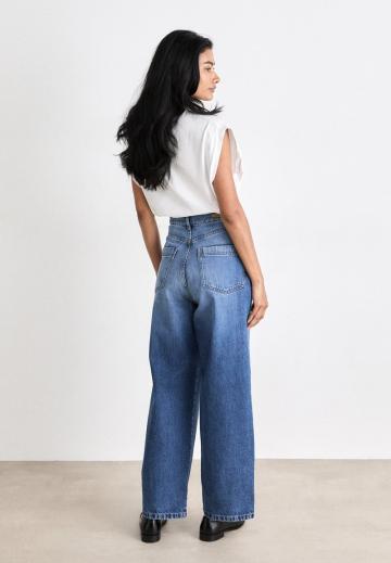 Свободные джинсы