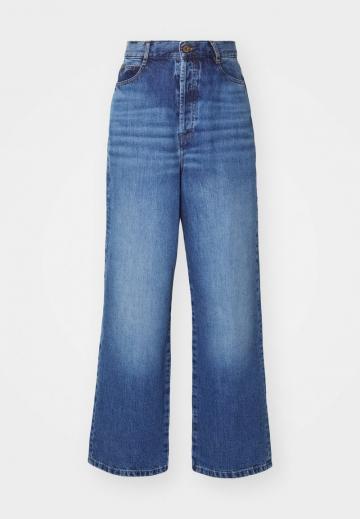 Свободные джинсы