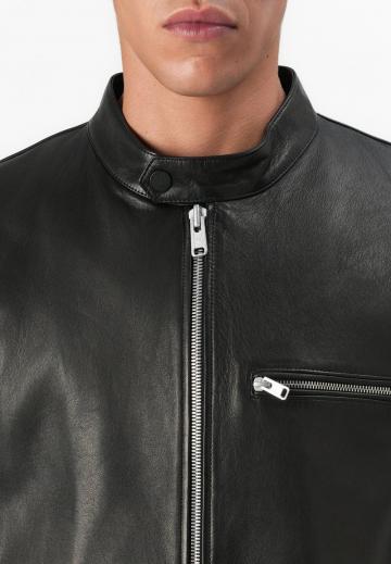 Кожаная куртка