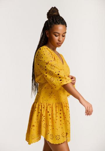 Короткое платье