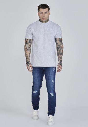 Узкие джинсы