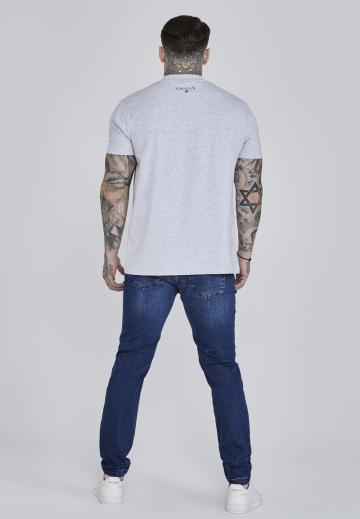 Узкие джинсы