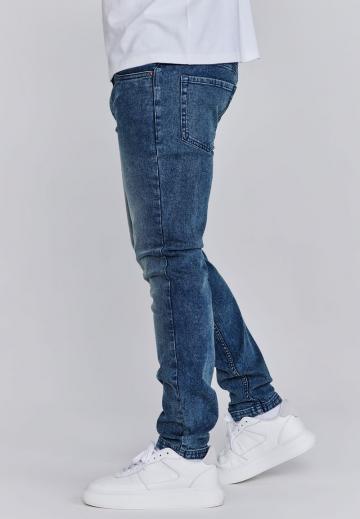 Узкие джинсы