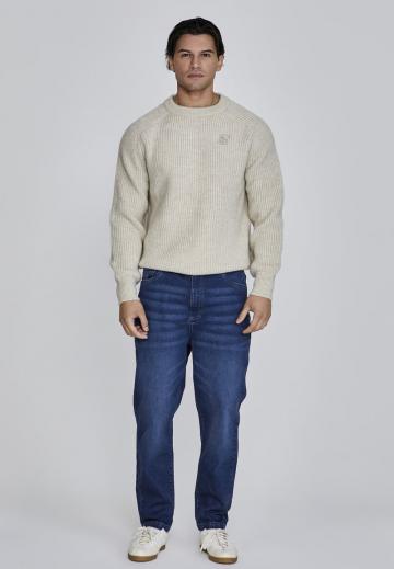 Прямые джинсы