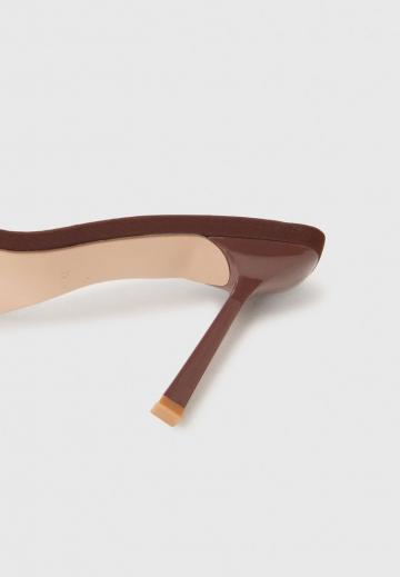 Босоножки на каблуке