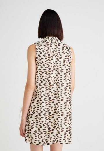 Короткое платье