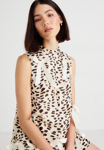 Короткое платье