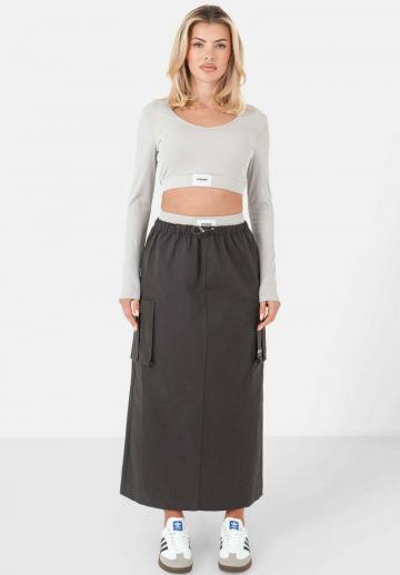 Юбка с накладными карманами