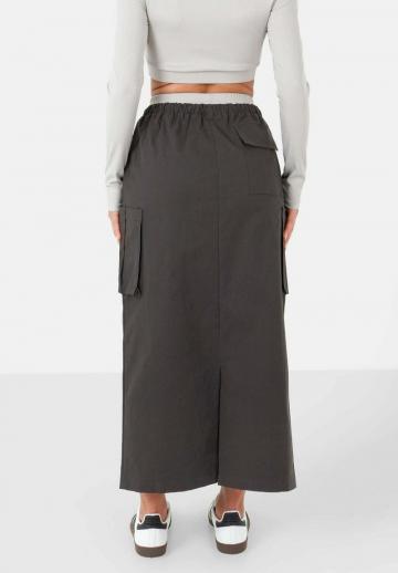 Юбка с накладными карманами