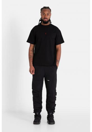 Брюки с накладными карманами