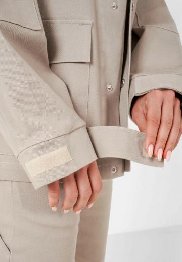 Блейзер с накладными карманами