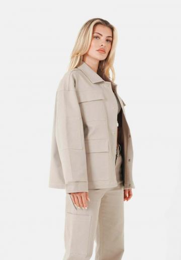 Блейзер с накладными карманами