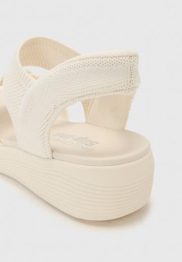 Босоножки на танкетке