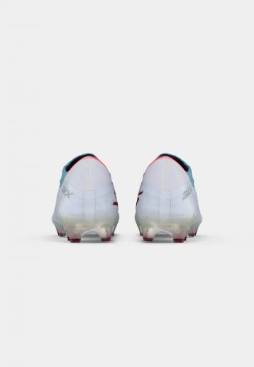 Футбольные бутсы