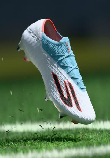 Футбольные бутсы