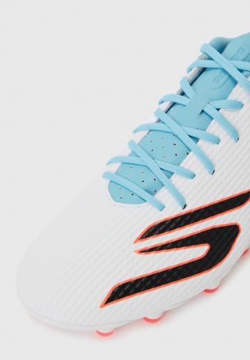 Футбольные бутсы