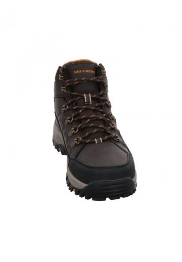 Походные ботинки