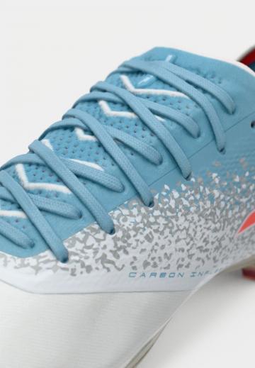 Футбольные бутсы