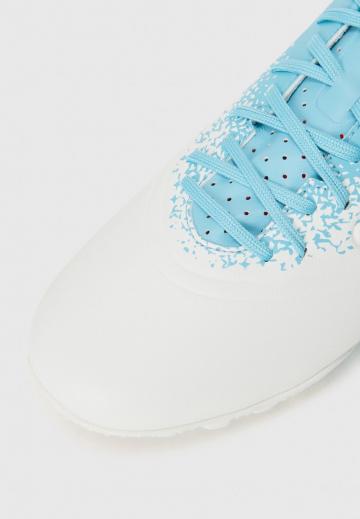 Футбольные бутсы