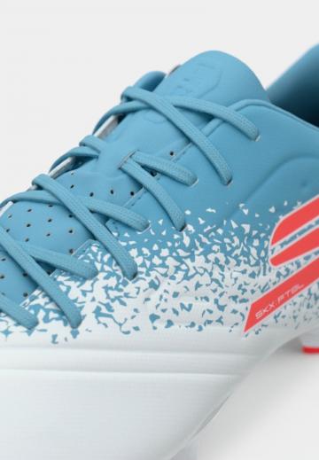 Футбольные бутсы