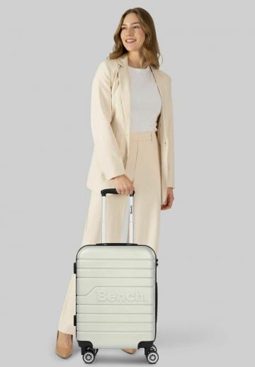 Чемодан на колесах