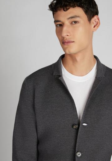 Вязаная кофта