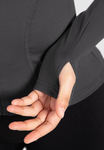 Спортивная куртка