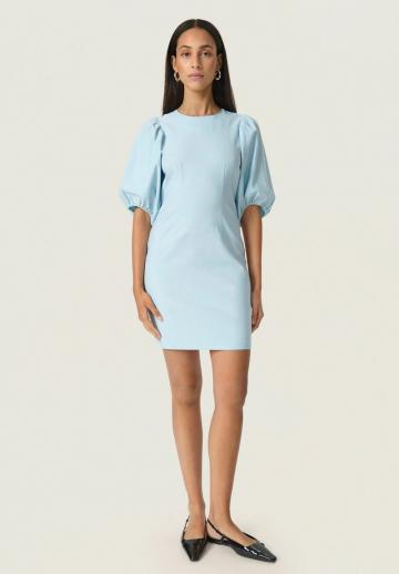 Платье футляр