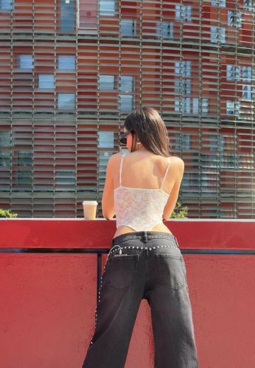 Топ на бретельках