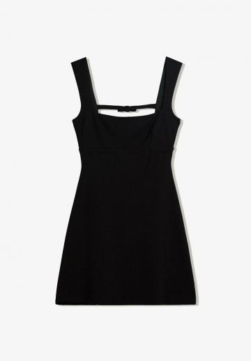 Короткое платье