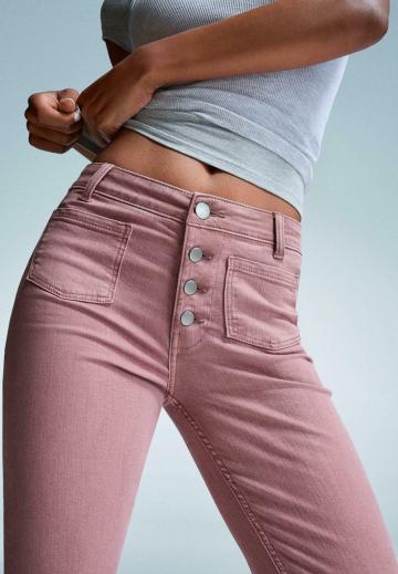 Клешеные брюки