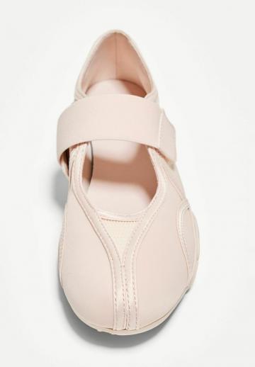 Спортивные балетки